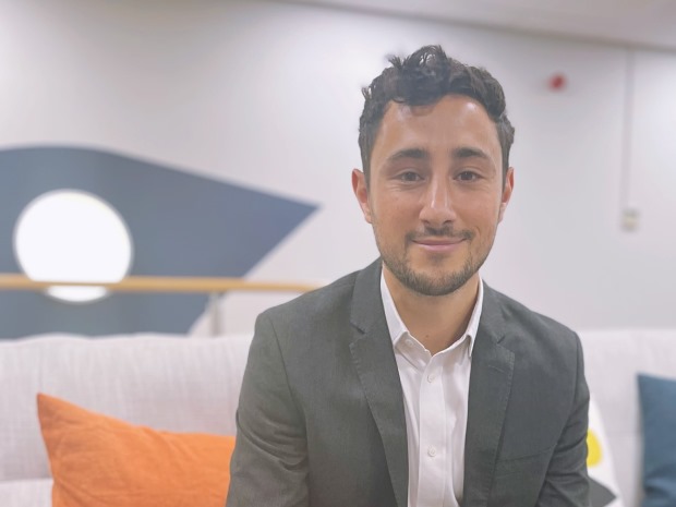 James Brookner Blackfinch=