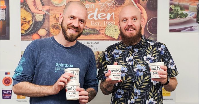 Gloucestershire porridge maker signs new deal with major airline