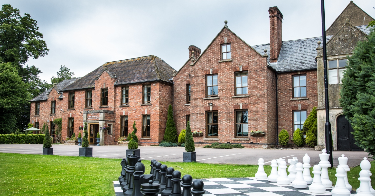 Luxury Gloucestershire hotel goes fully solar powered