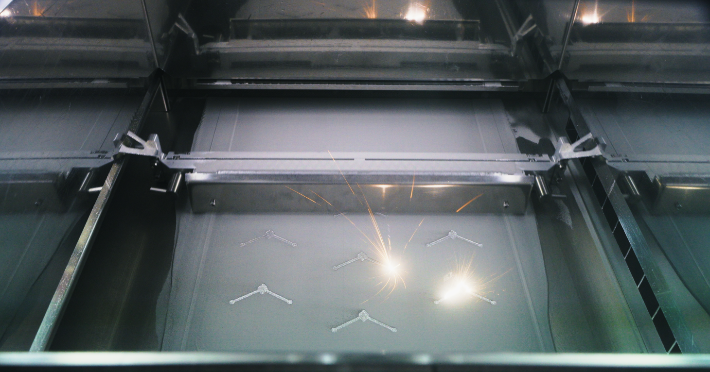 Gloucestershire engineering giant reveals pioneering new technology that cuts 3D printing time in half