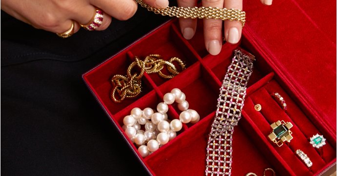 Every vintage piece tells a story: Take a peek behind the scenes at luxury Cotswolds jeweller