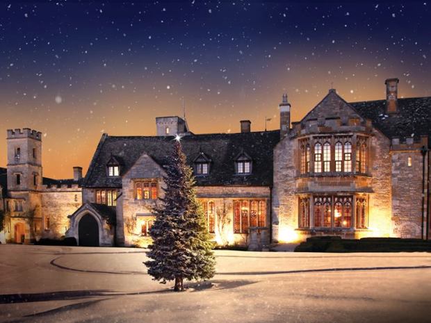 Enjoy an unforgettable Christmas Day Lunch at Ellenborough Park.