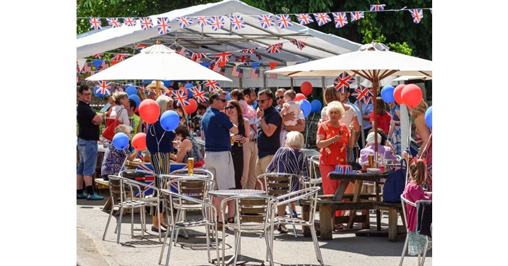 Enjoy a community Jubilee lunch alfresco, with live music and stalls from local restaurants and businesses this June 2022.