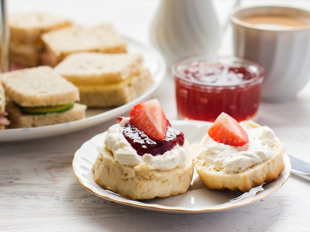 Enjoy a Luxury Prosecco Afternoon Tea or Sunday Lunch at Stonehouse Court.