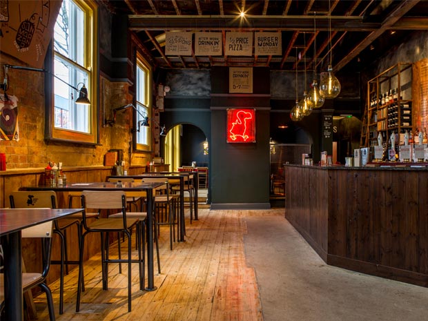 Bottle of Sauce is asking guests to give up their phones in exchange for a discount off their bill