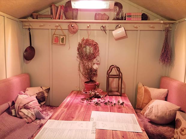 The King&#x2019;s Arms in Prestbury review: The classiest meal you can have in a shed