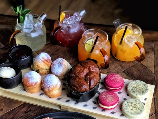 Tipsy afternoon tea is now available in the Cotswolds 