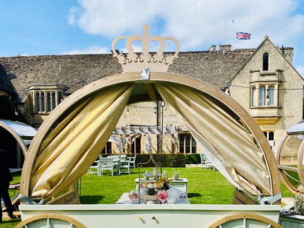 From classic afternoon teas and glorious garden games to perfectly poured G&Ts in teapots, Gloucestershires Ellenborough Park can help you celebrate the Platinum Jubilee bank holiday weekend in style.