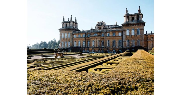 British chef Mark Hix will team up with Searcys for a one-night harvest supper for guests at Blenheim Palace.