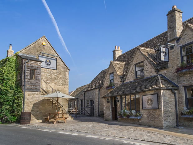 Enjoy a great day out at The Royal Oak Tetbury this June.