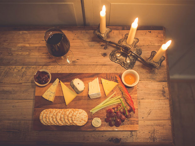 Unwind with delicious wine and food at The Maytime Inn's Wine Tasting event this March.