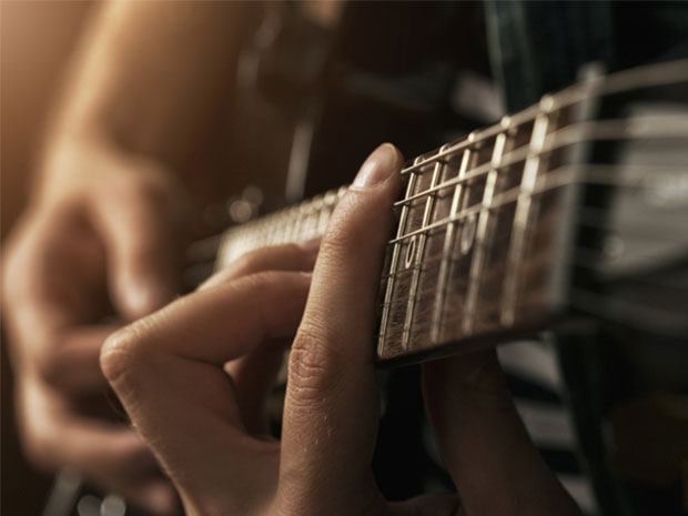 Enjoy music entertainment and plenty of tipples at Brews and Blues.