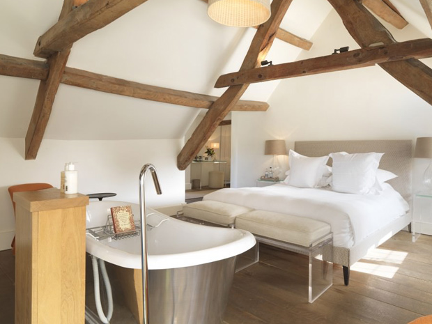 19 lavish Cotswold hotel bathrooms