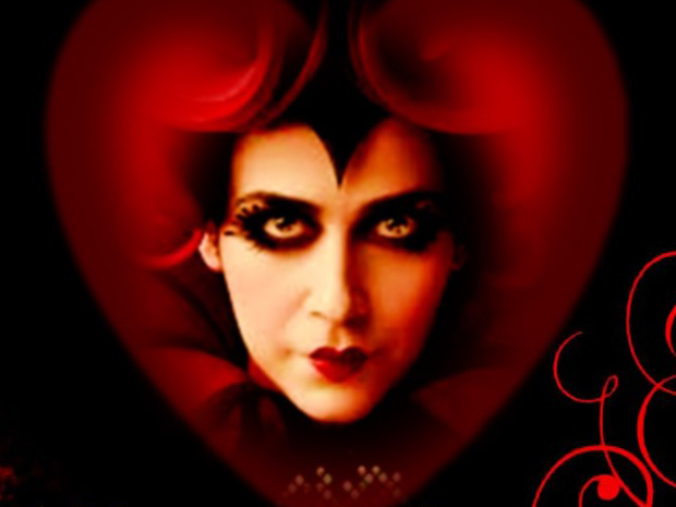 Malice through the looking glass  A wonderland whodunnit at Gloucester Cathedral