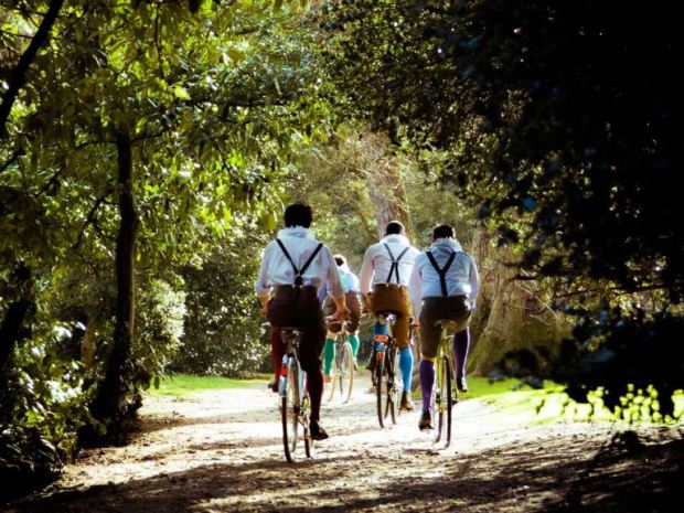 Much Ado About Nothing open air play at Batsford Arboretum