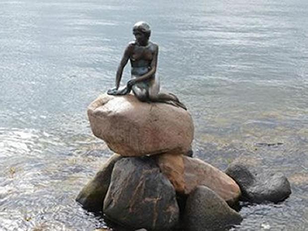 Gloucester theatregoers can catch Tales From Hans Christian Andersen at the Kings Theatre.