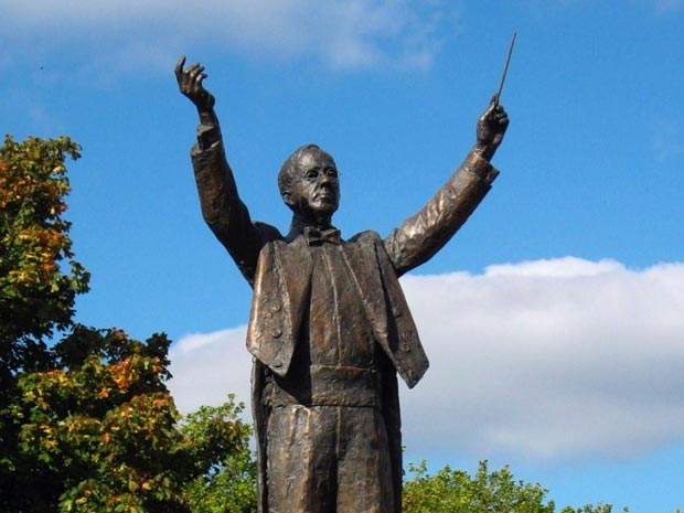 Enjoy a relaxing evening of classical music celebrating composer Holst's birthday.