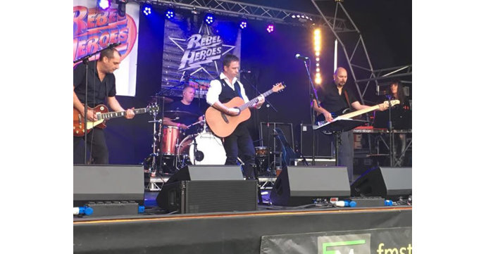 Rebel Heroes gig at Café Rene