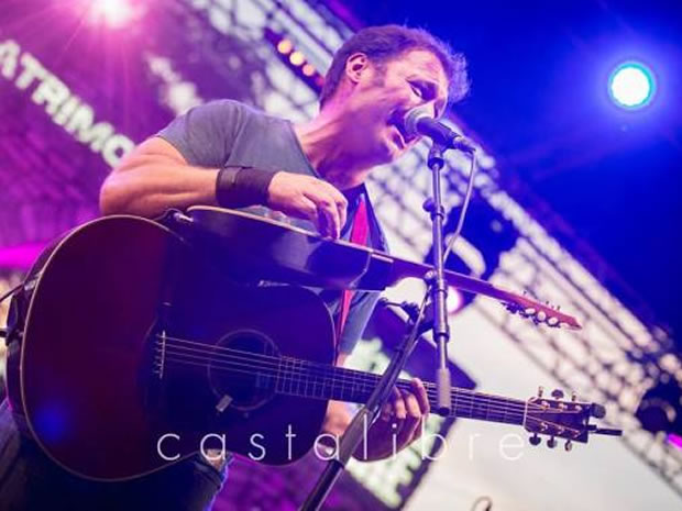 Join Rodney Branigan for a night of free entertainment at Caf Ren in Gloucester.