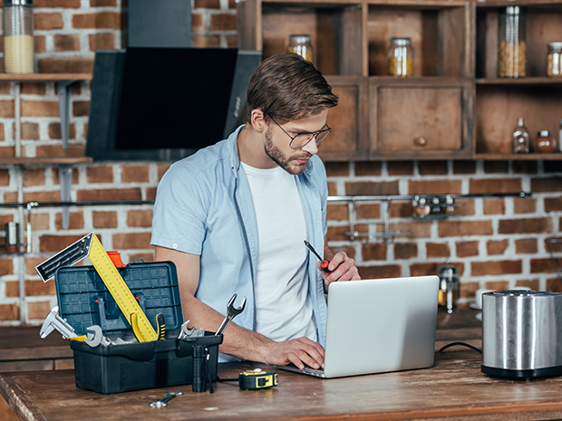 Dont throw your goods away this year, volunteers at the repair caf in Cirencester are here to offer a helping hand in repairing your belongings.