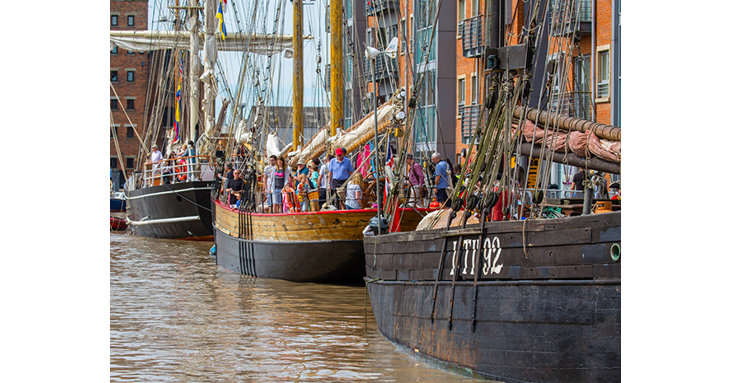 Set foot aboard beautiful boats, see live battle re-enactments and watch gravity-defying performances when Gloucester Tall Ships Festival returns for the Queens Platinum Jubilee weekend this June 2022.