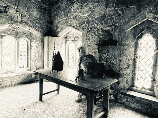 Murder and Surrender at Berkeley Castle 