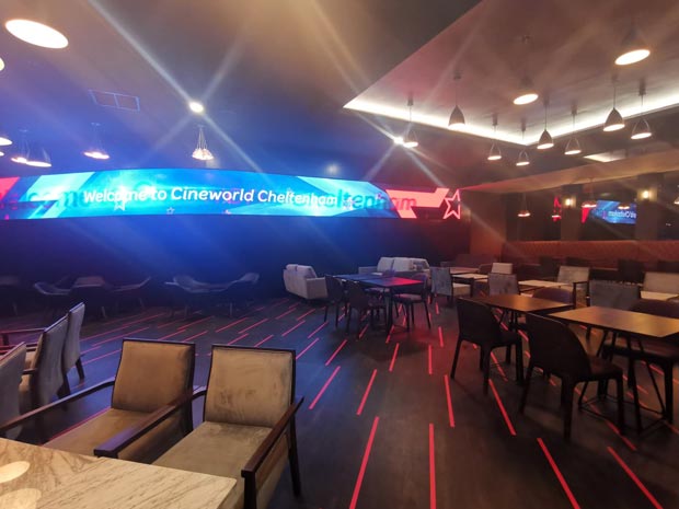 The restaurant area for ViP customers to enjoy a hot buffet and drinks.