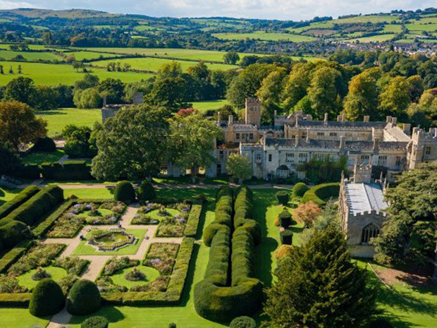 Discover outdoor cinema at Sudeley Castle this July 2021, celebrating 10 years Summer Screens.