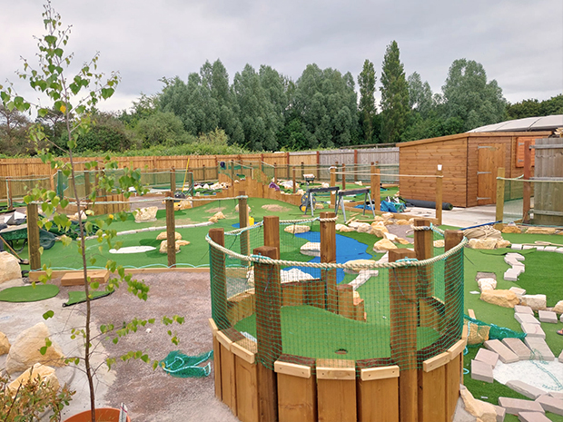 Aces Minigolf is opening at Dobbies Garden Centre in Gloucester this July 2021.