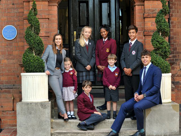 An award-winning Cheltenham school is welcoming visitors this October 2021