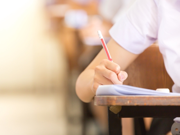 Registration extended for the grammar school entrance test in Gloucestershire 