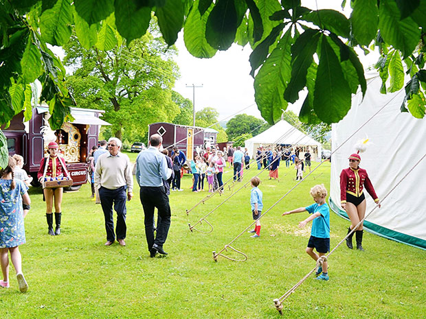 Interview with Giffords Circus
