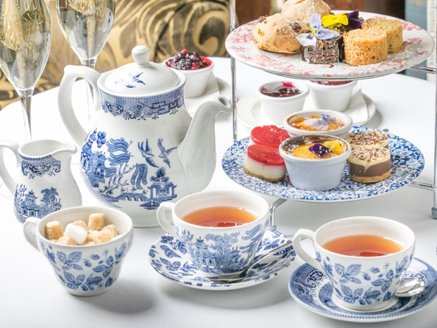 Spoil your mum this Mothers Day with an Afternoon Tea at Sudeley Castle.