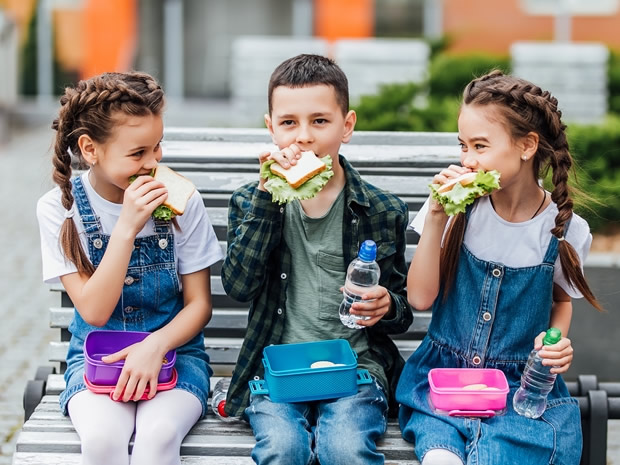 Gloucestershire businesses offering free children&#x2019;s meals during the school holidays