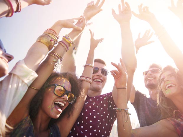 See off the summer in style with a family-friendly party at 2 Pigs nightclub in Cheltenham