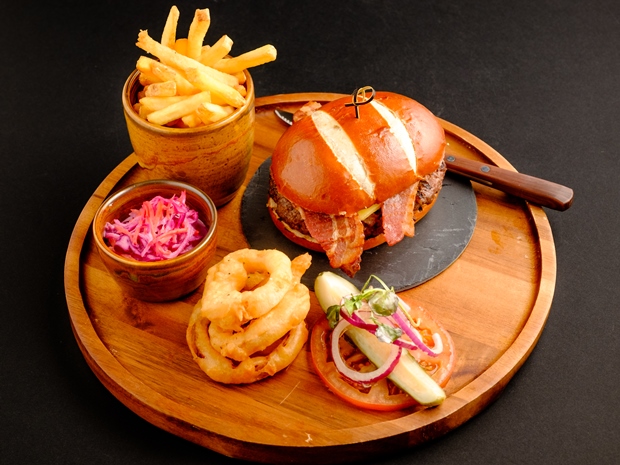 Cheltenham Racecourse is set to launch its own pub