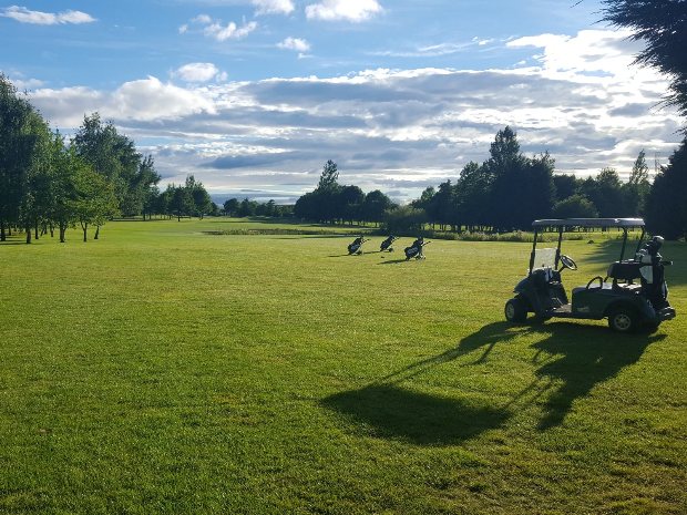 Brickhampton Court Golf Complex pro-lesson review