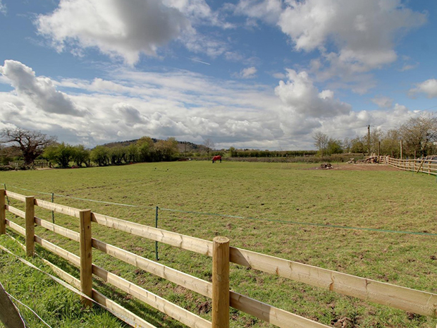 As well as its large, well-kept gardens, the estate also has paddocks that are ideal for horse owners, as well as space to grow your own veg.