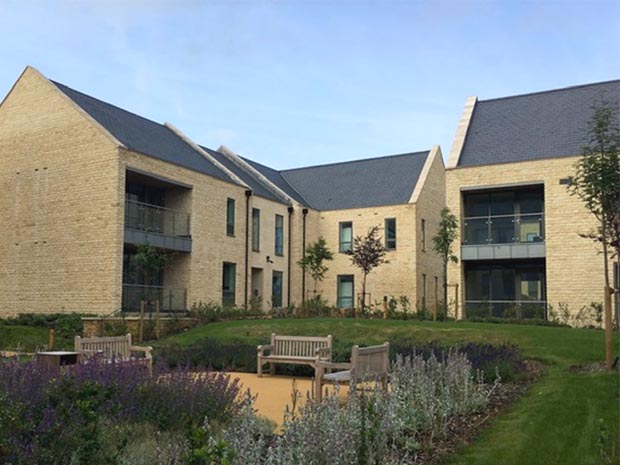 Brio Retirement Living asks Gloucestershire children to design Christmas decorations for its garden