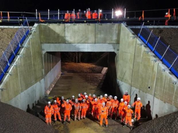 Work completed by Network Rail and its contractor Alun Griffiths is a major step in the ongoing project to restore the Stroudwater Canal and link it to the national waterways network.