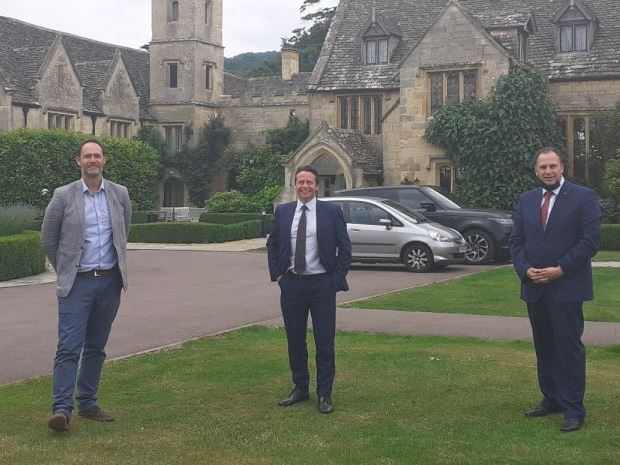 Cheltenham businesses hold private meeting with the minister for tourism