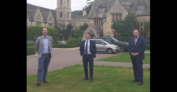 Cheltenham businesses hold private meeting with the minister for tourism