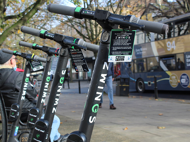 Zwings e-scooters is offering free rides to frontline workers in Cheltenham and Gloucester, this November 2020.