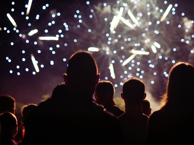 Add some sparkle to your November this year at Cheltenham Racecourse Fireworks Display.