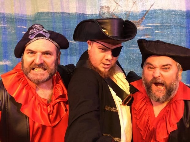 Join the cast at Promenade Productions for a whirlwind journey following Robinson Crusoe and his adventures.