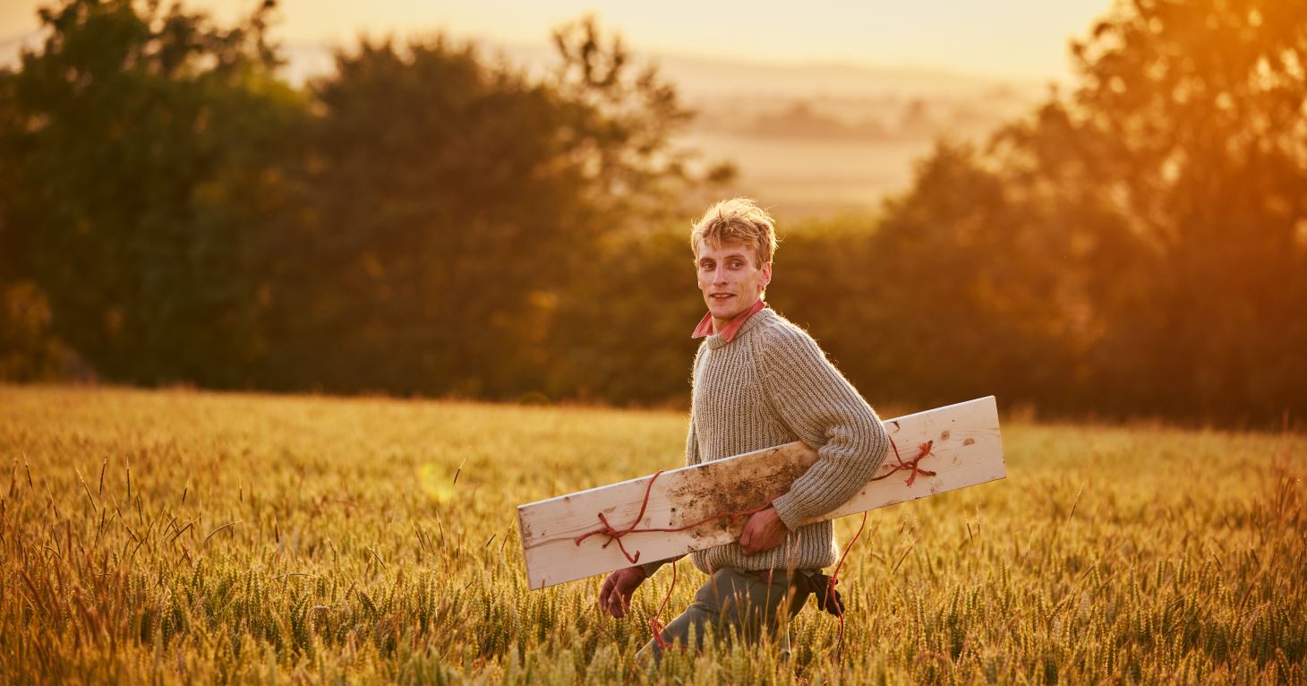 This Country star announced as last minute headliner for Cirencester History Festival