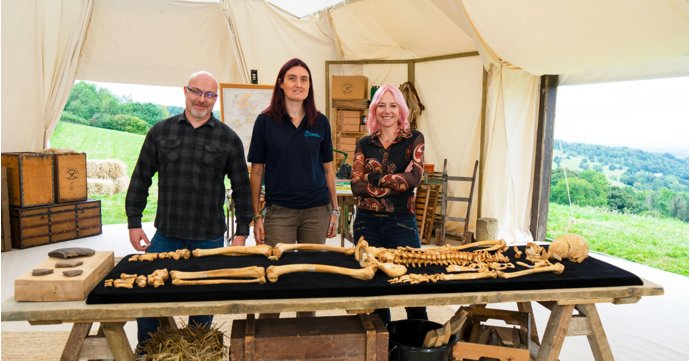 Mysterious Iron Age burial site uncovered near Cheltenham