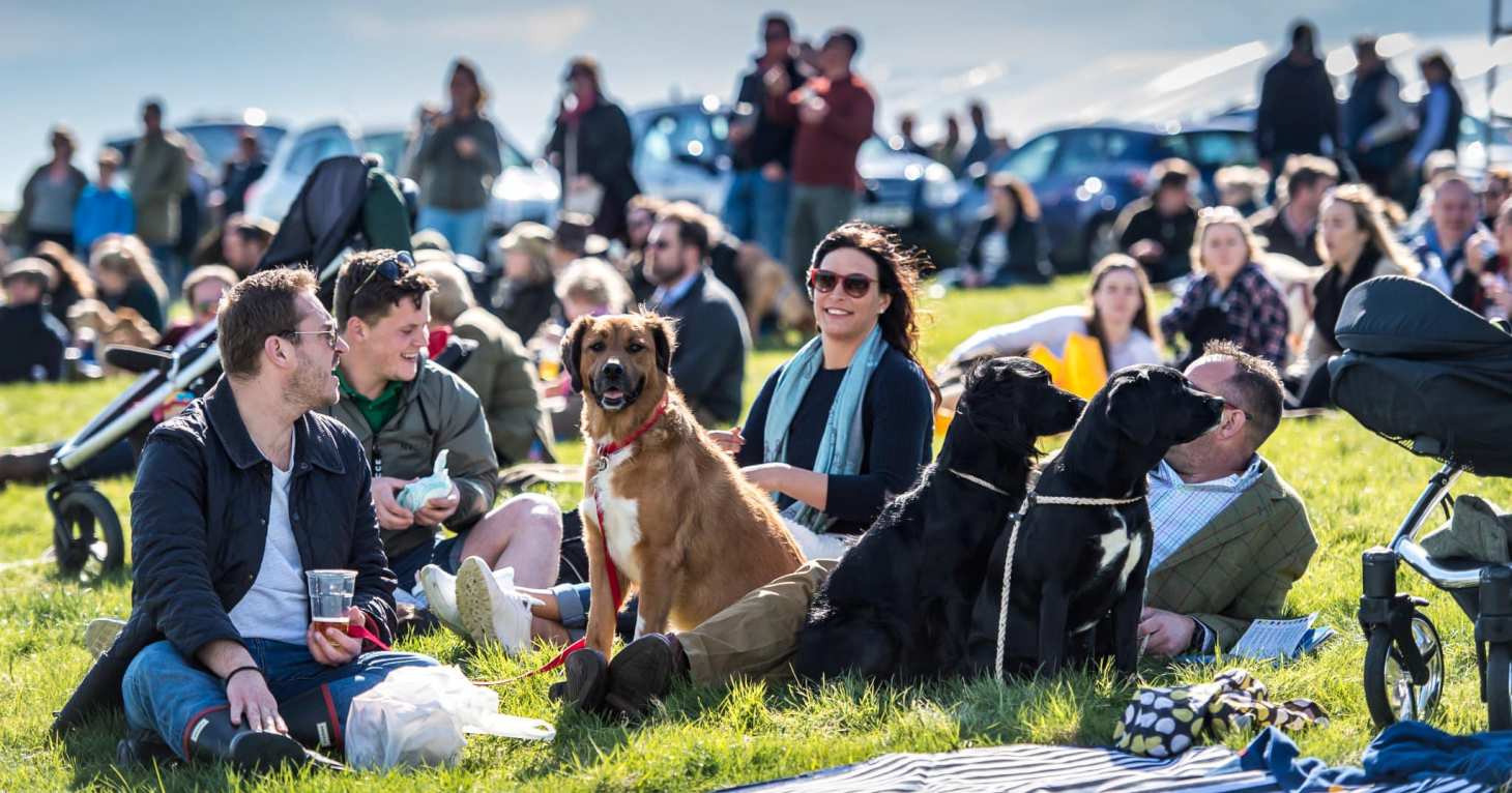 Horse racing and spring picnics await at Gloucester Races and Country Fair 2026
