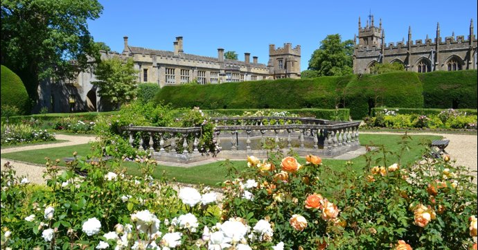 5 gorgeous Cotswold garden wedding venues