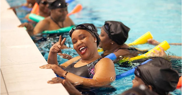 Groundbreaking Gloucestershire initiative offering swimming lessons for people of colour wins national award